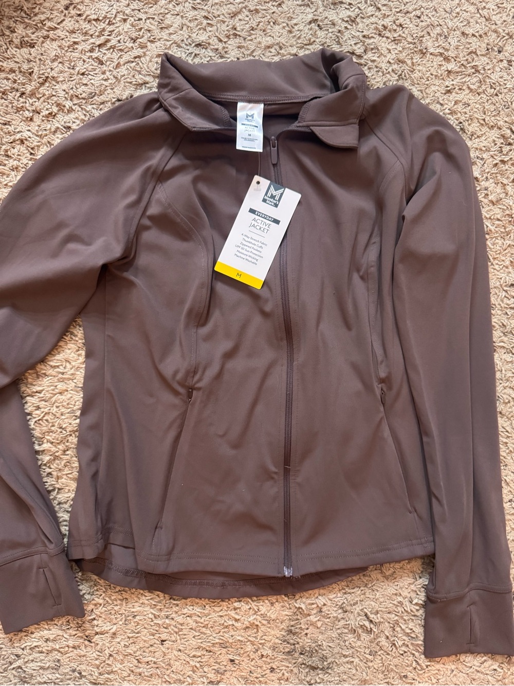 YOGA SET- MEDIUM NWT
